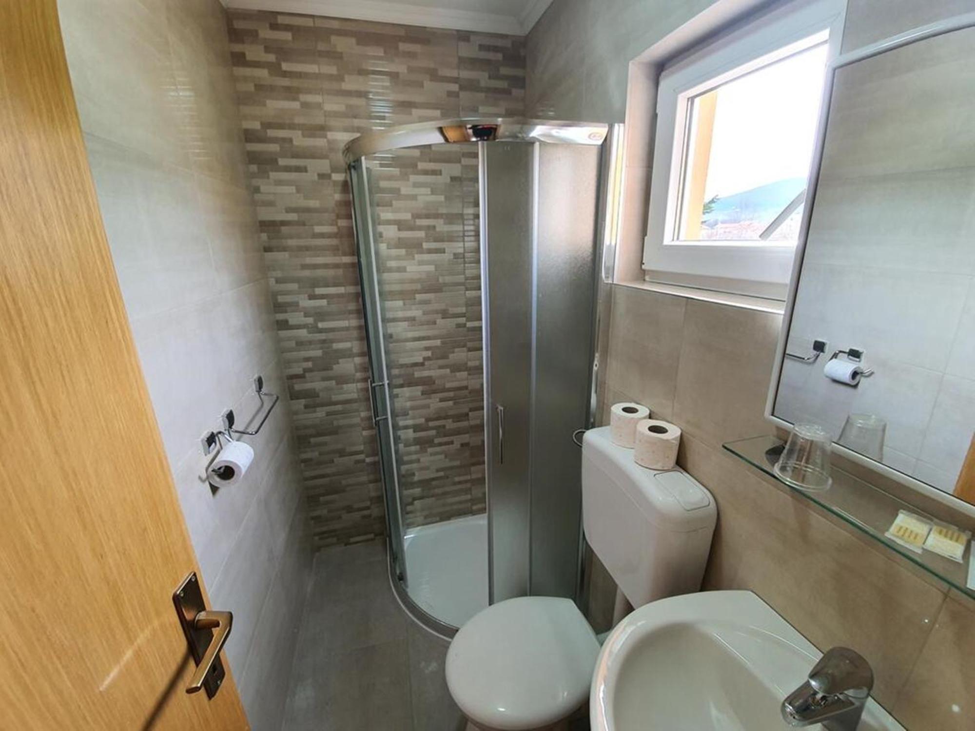 ホテル Pansion Obala Međugorje 部屋 写真